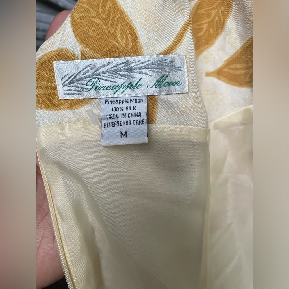 Pineapple Moon Dresses | Woman Size M Color: Gold/Yellow 100% silk - Picture 5 of 7